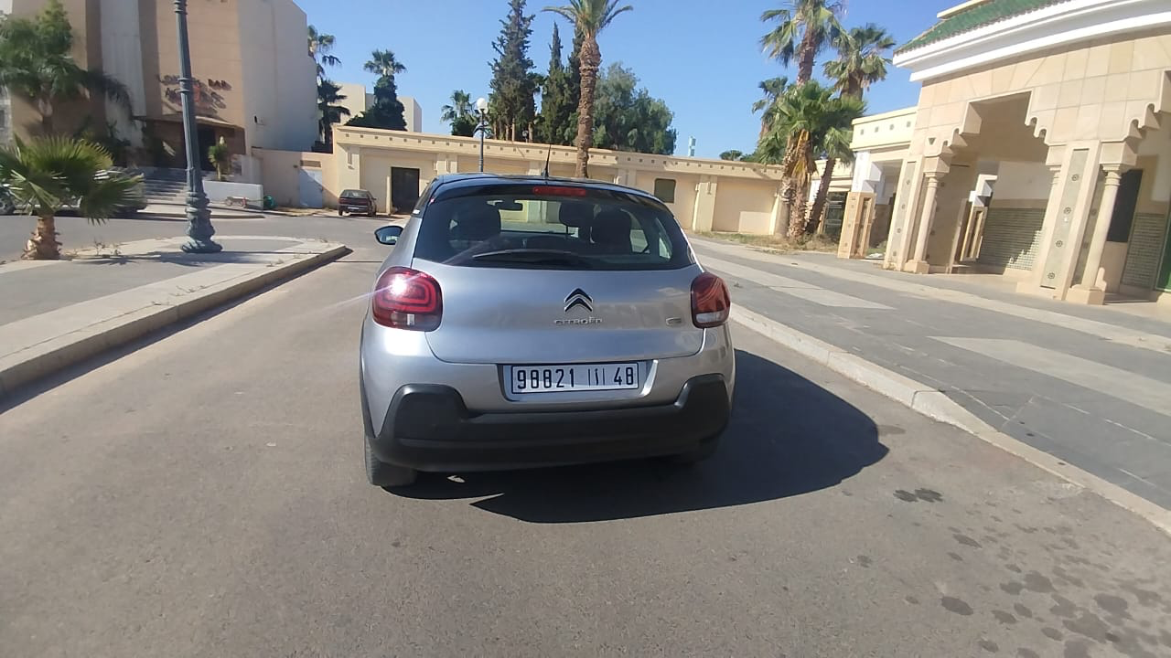 Rent Citroën C3 Grise in Oujda — photo 7