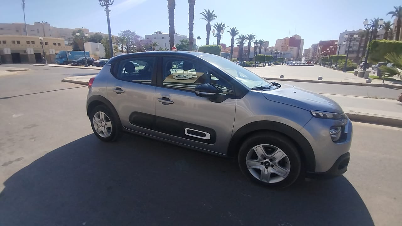 Rent Citroën C3 Grise in Oujda — photo 5