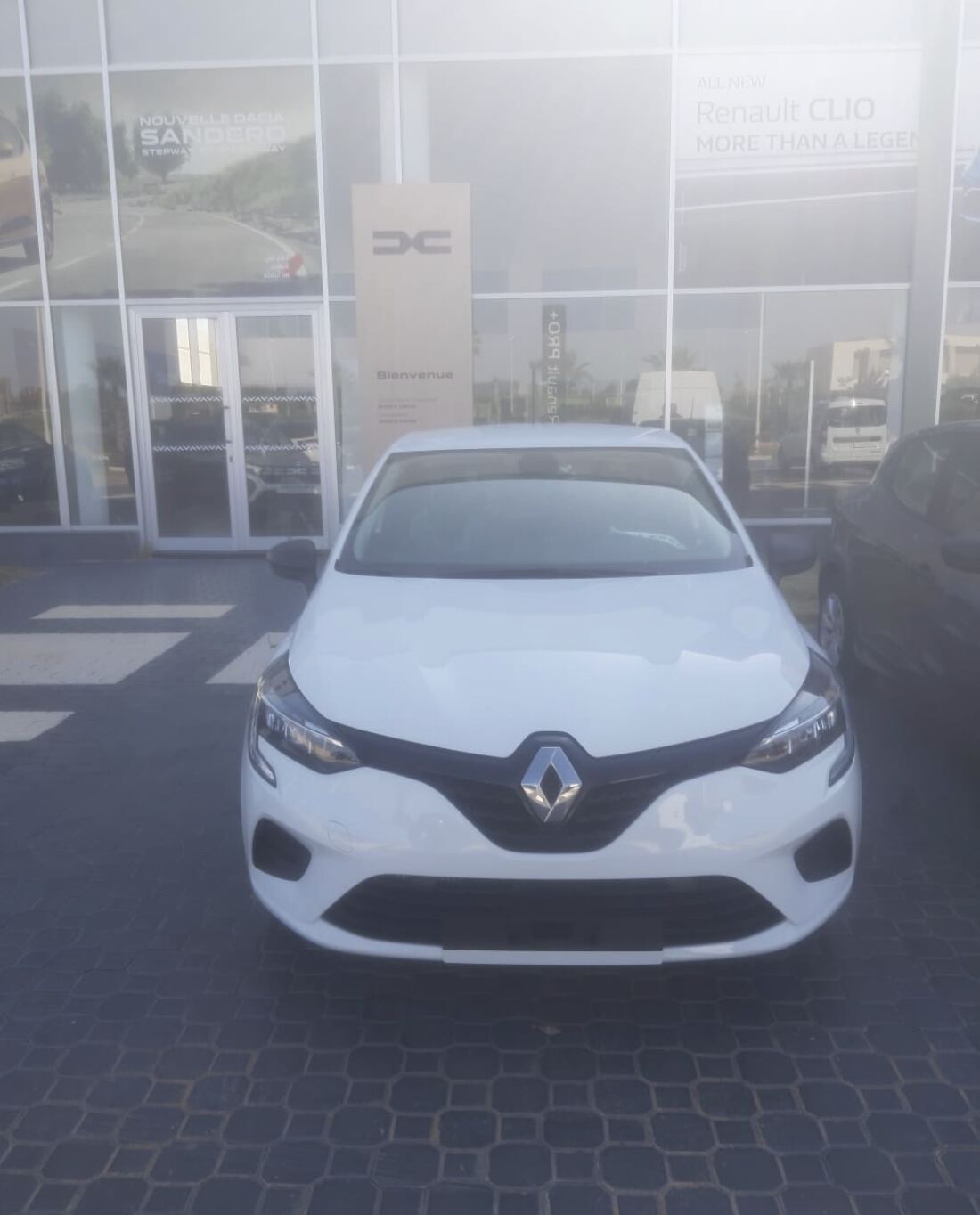Location Renault Clio 5 Blanche à Oujda — photo 2